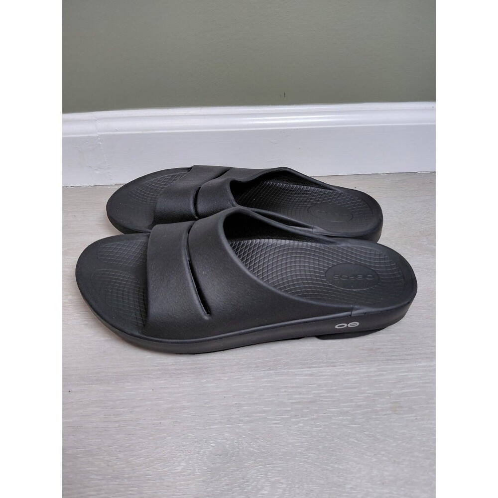 OOFOS OOahh Slip On Recovery Sandals Black Unisex Men Sz 9 Women's Sz 11 Black